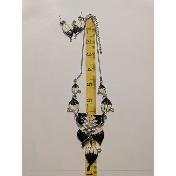 Black White Enamel Painted Rhinestone Necklace Earring Set - Picture 7 of 15